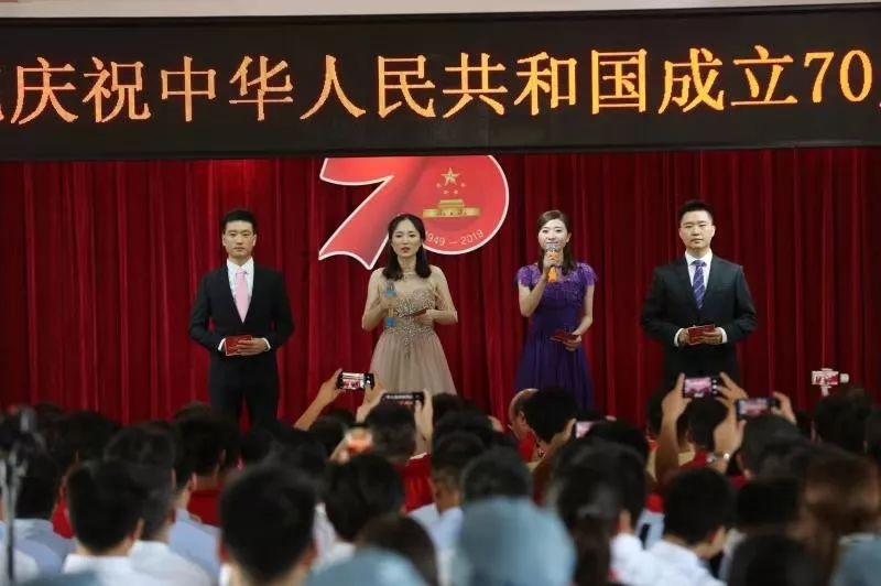 牡丹区南城街道 :辰龙送瑞,春联传福